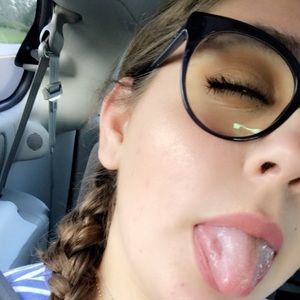 Meet your Posher, Angelique